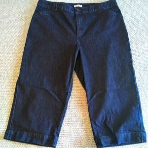 LEE Capris w/Stretch Women's (Size 16)